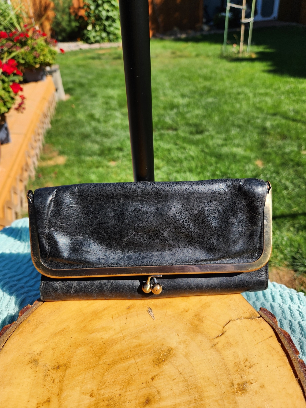 Hobo Vintage Black Leather Kiss-Lock Clutch